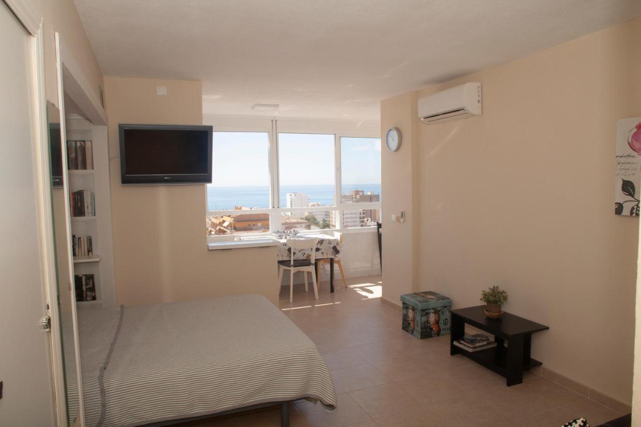 Estudio Con Vistas Al Mar Y Montana Benalmadena