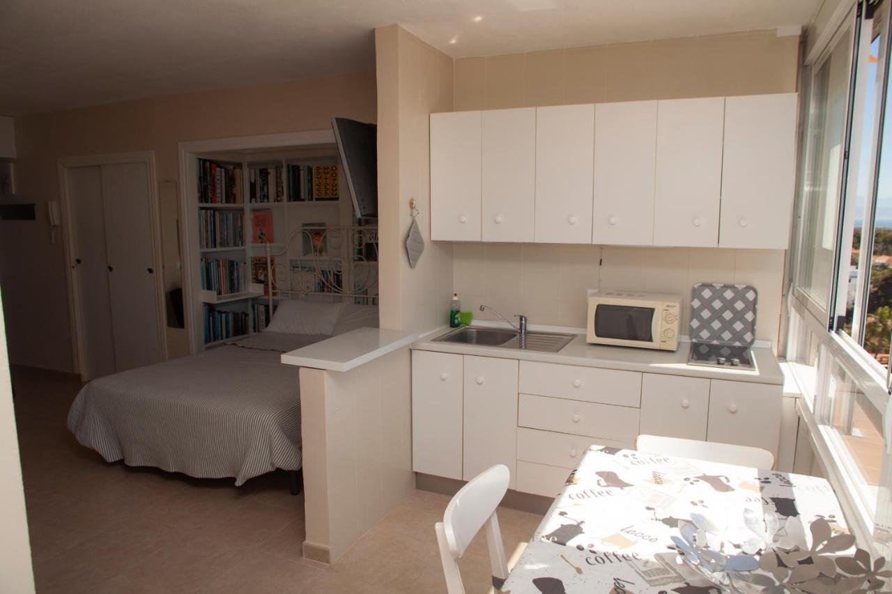 Estudio Con Vistas Al Mar Y Montana Benalmadena